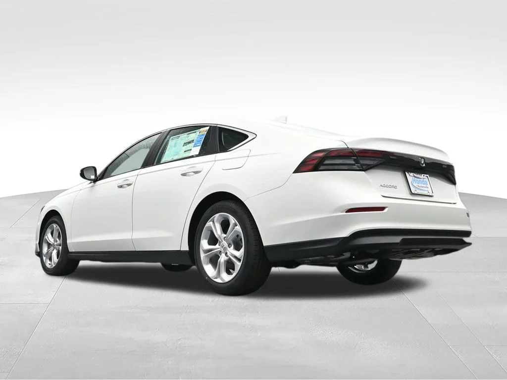 New 2026 Platinum White Pearl Honda LX image 36