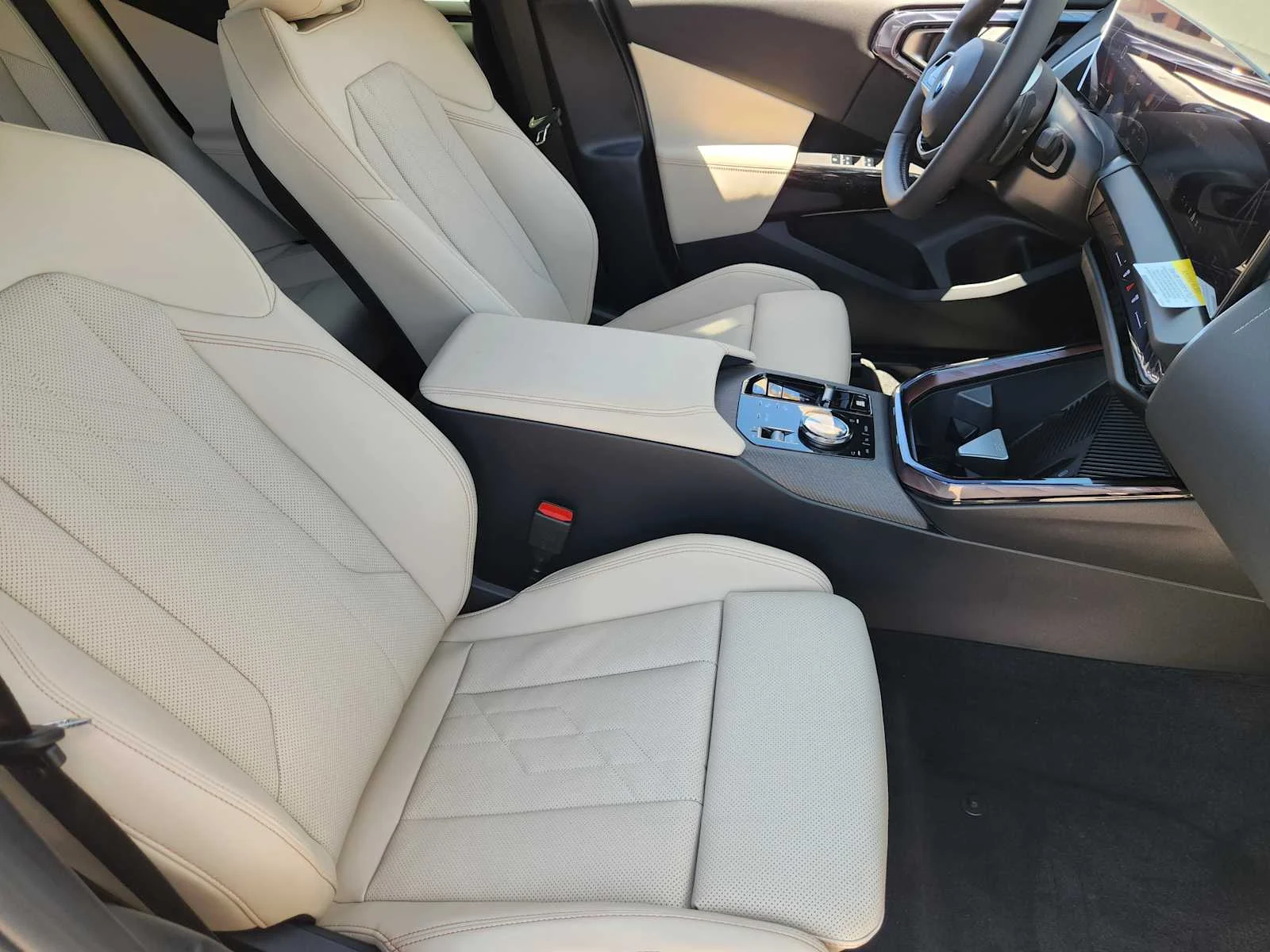 New 2026 Alpine White BMW 30 xDrive image 5