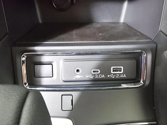 New 2026 MAGNETITE GRAY METALLIC Subaru Premium 7-Passenger image 8