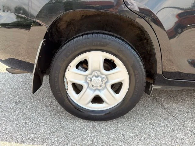 Used 2008 Black Toyota Base image 33