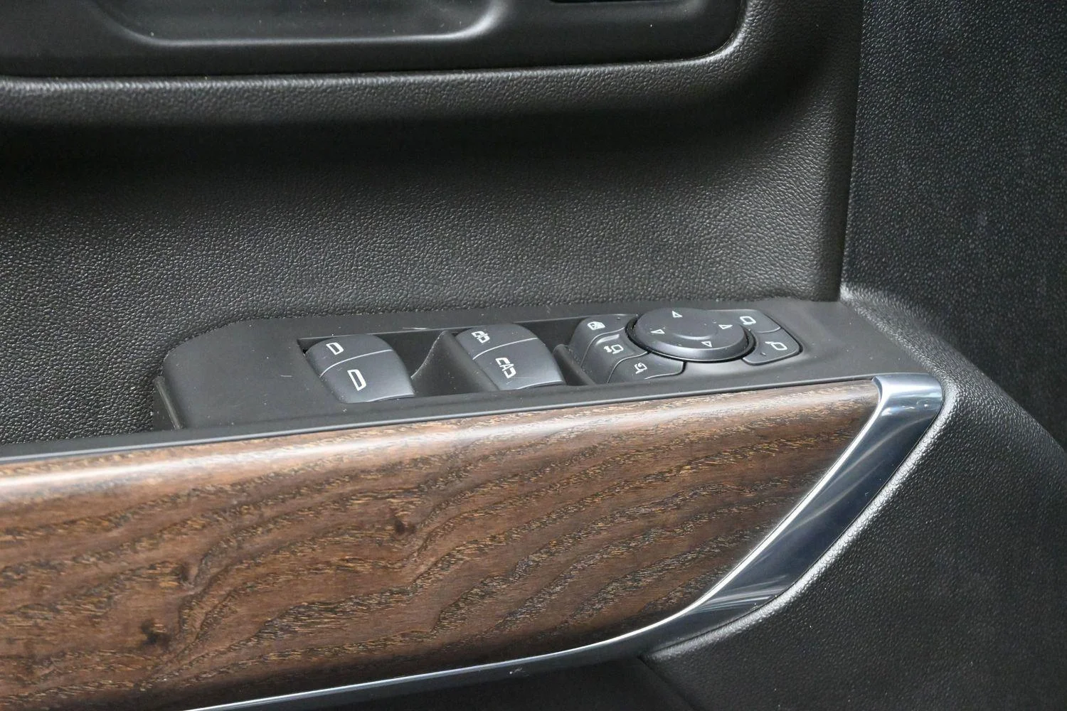Used 2021 Onyx Black GMC Denali image 12