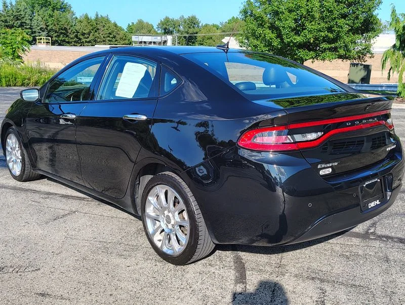 Used 2013 Black Dodge Limited image 9
