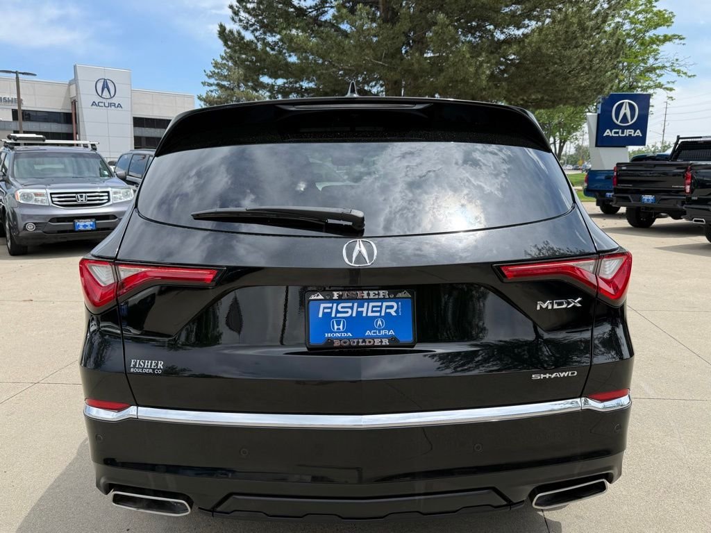 Used 2024 Majestic Black Pearl Acura Technology image 5