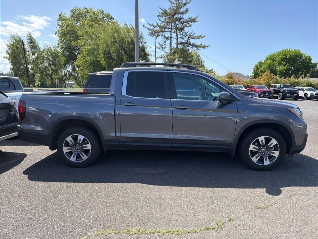 Used 2019 Modern Steel Metallic Honda RTL-T image 4