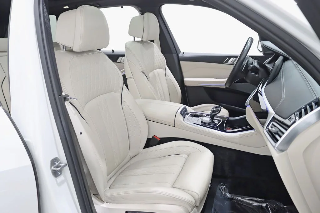 2022 BMW X5 M50i