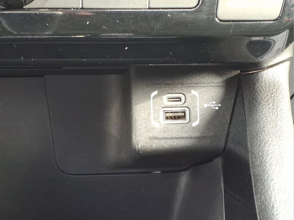 Used 2025 White Jeep Trailhawk 4x4 image 13