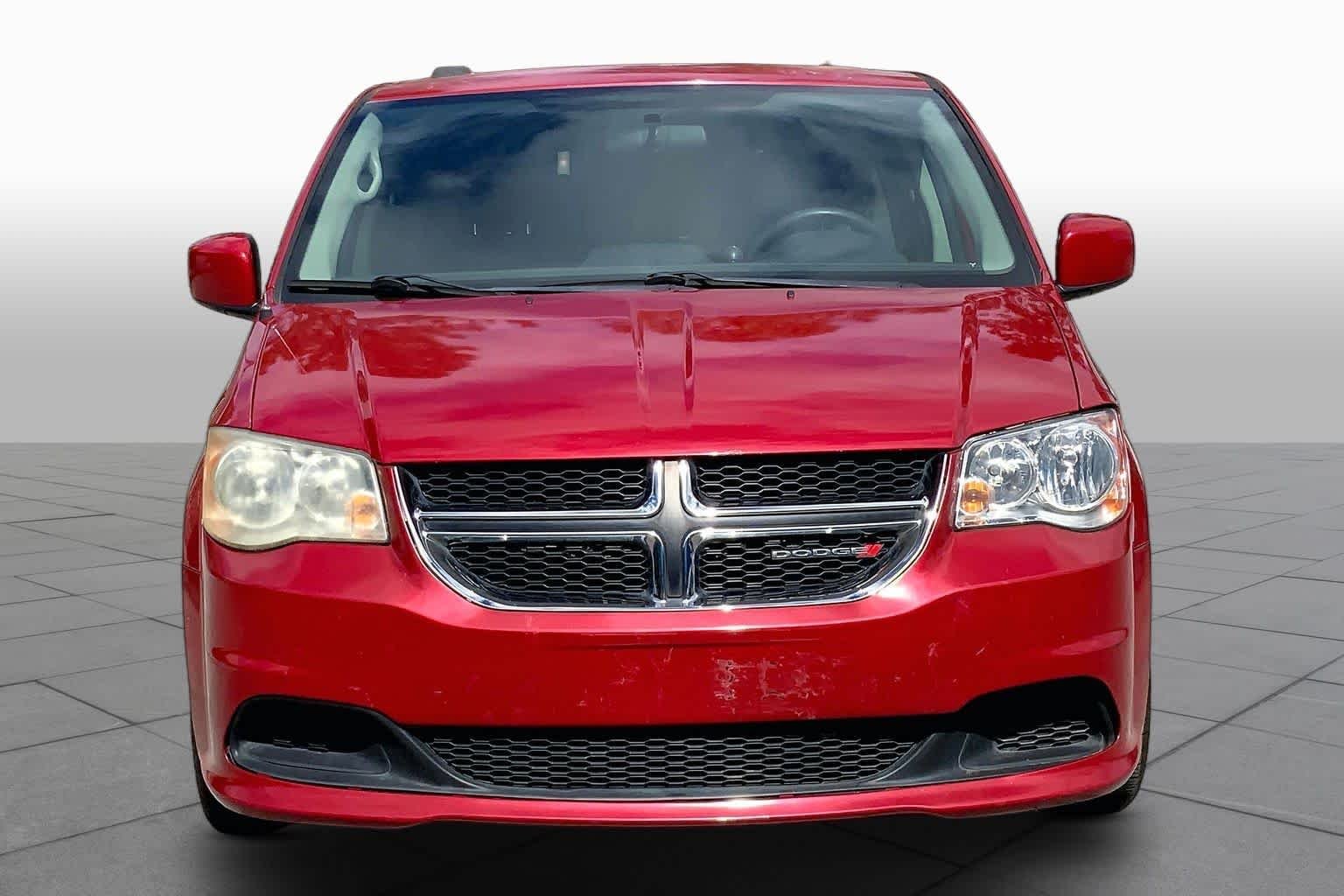 Used 2013 Redline Two-Coat Pearl Dodge SXT image 4