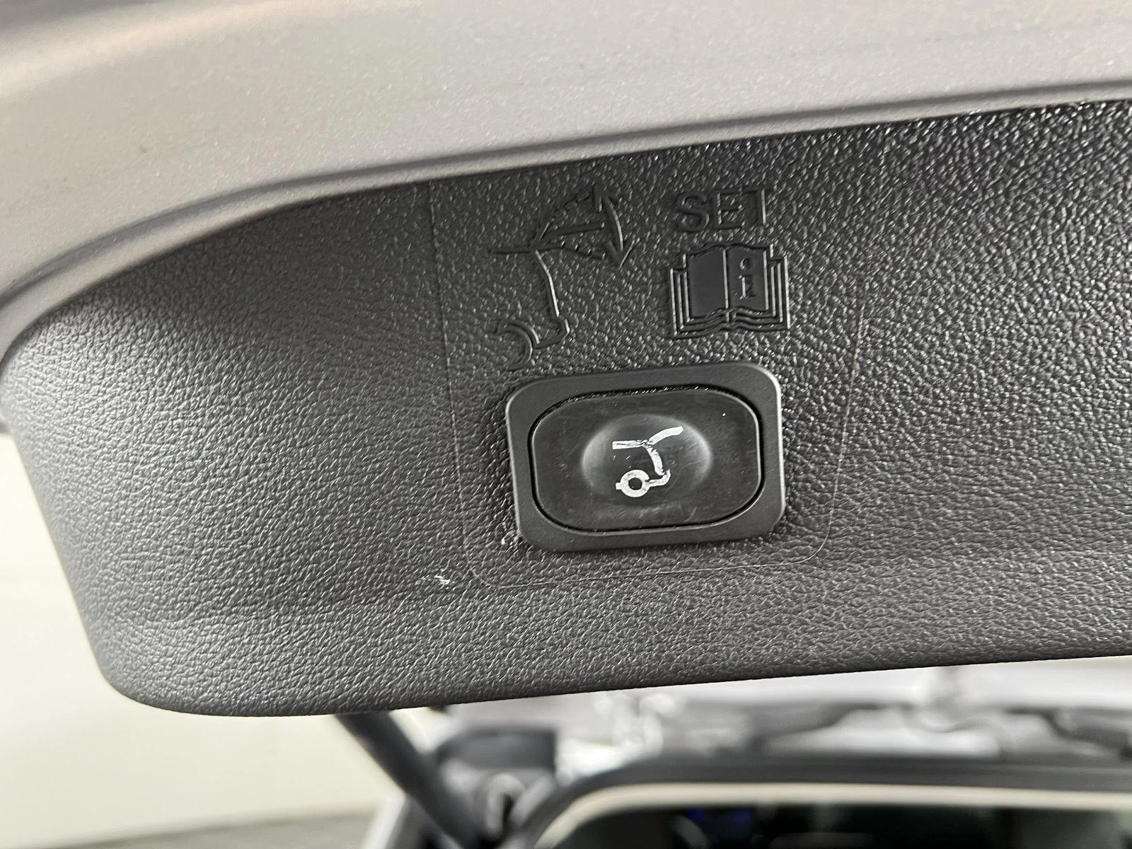 Used 2019 Ingot Silver Ford Titanium image 6