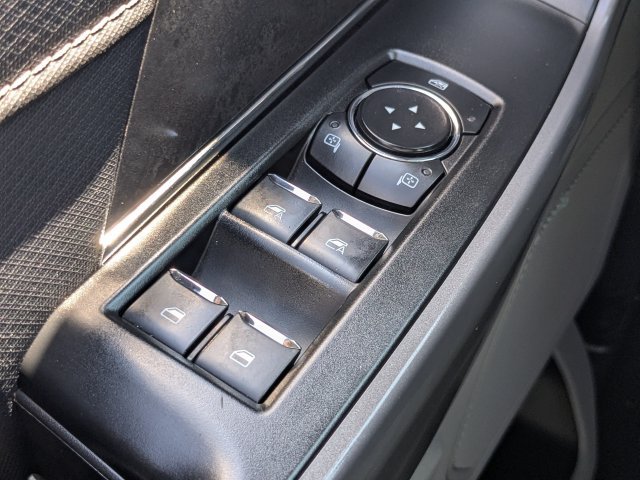 Used 2025 Oxford White Ford XLT image 24