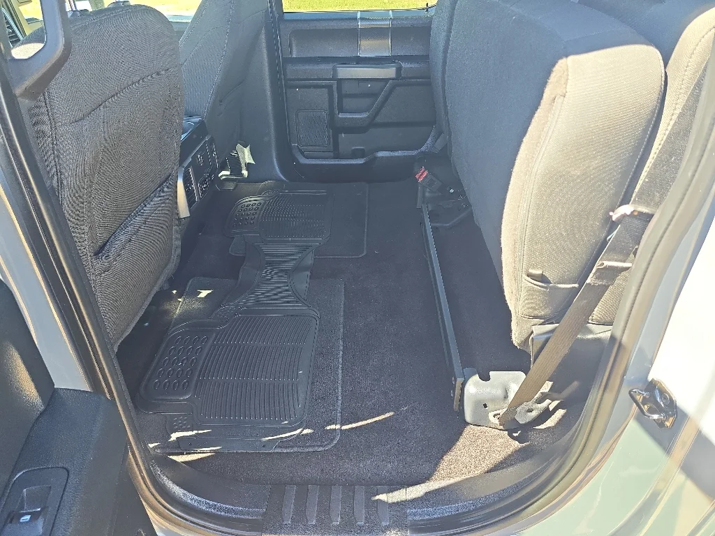 Used 2019  Ford XLT image 30