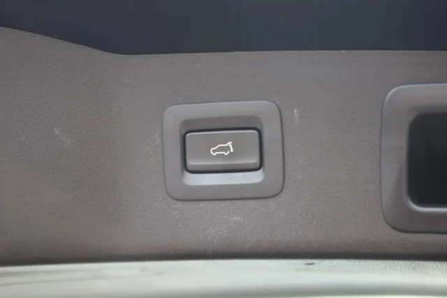 Used 2020 Blue Mazda Touring image 28