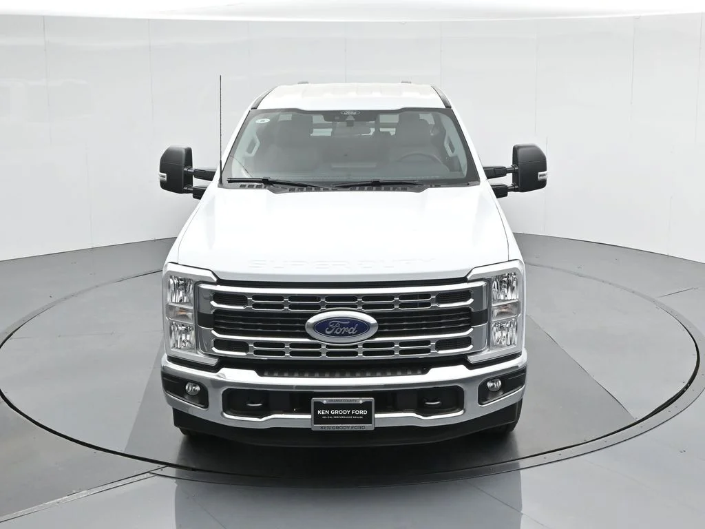 New 2026 White Ford XLT image 36