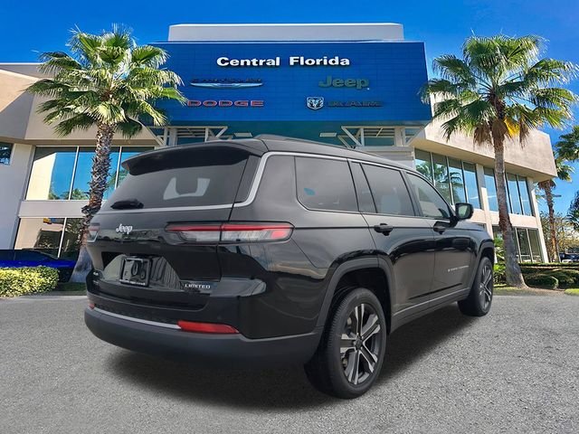 New 2027 High-Gloss Black Paint Jeep Limited image 5