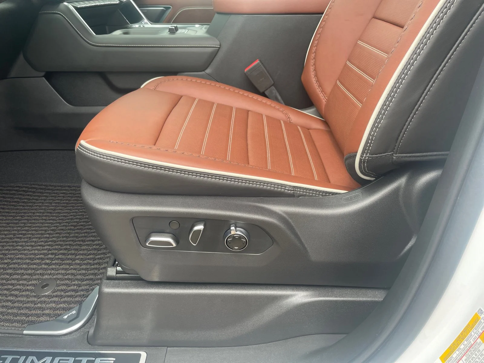 New 2026 Summit White GMC Denali Ultimate image 15