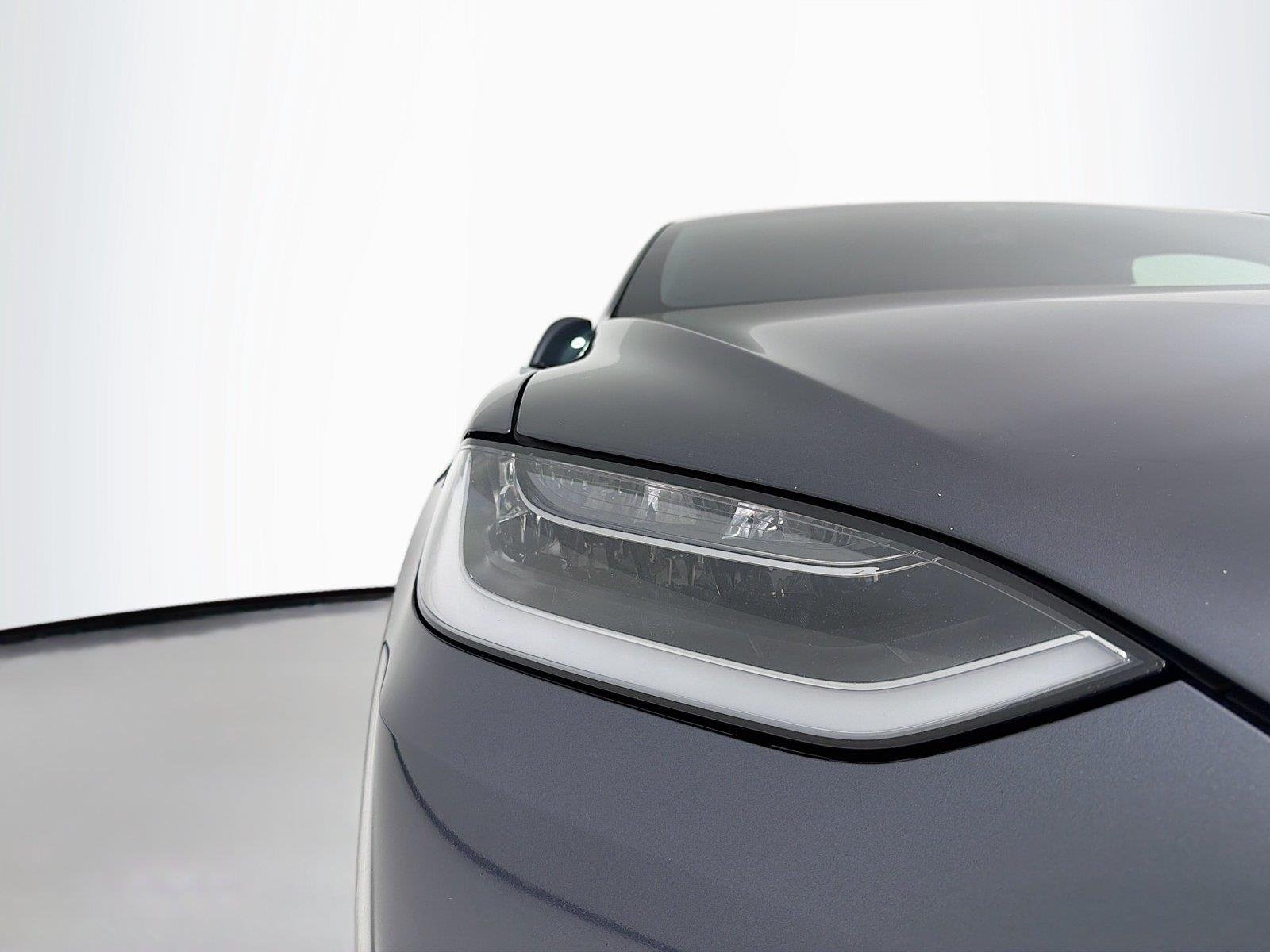 Used 2018  Tesla 100D image 29