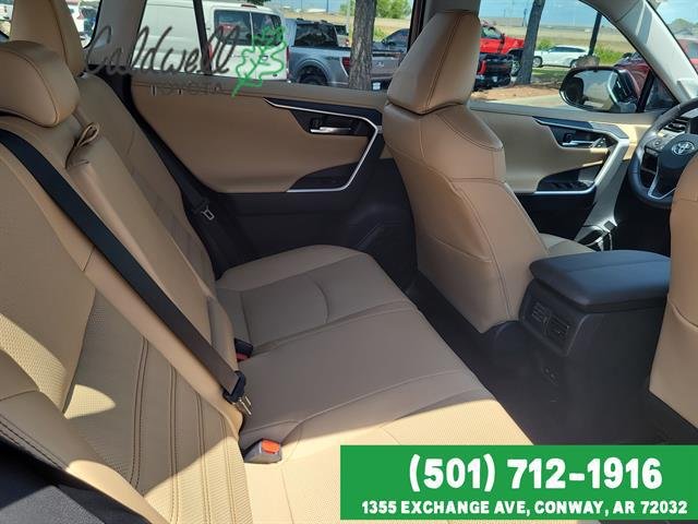 Certified Used 2022 RUBY FLARE PEARL Toyota  image 29