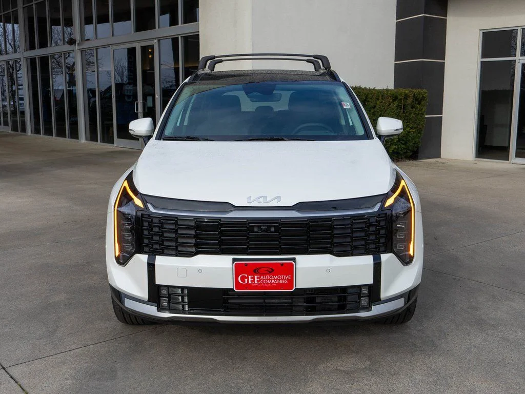 New 2026 Snow White Pearl Kia SX Prestige image 2