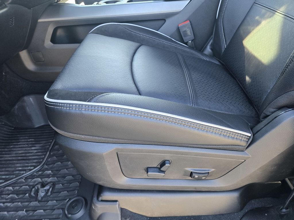 New 2026 Ceramic Gray Clear-Coat Exterior Paint RAM Laramie image 9