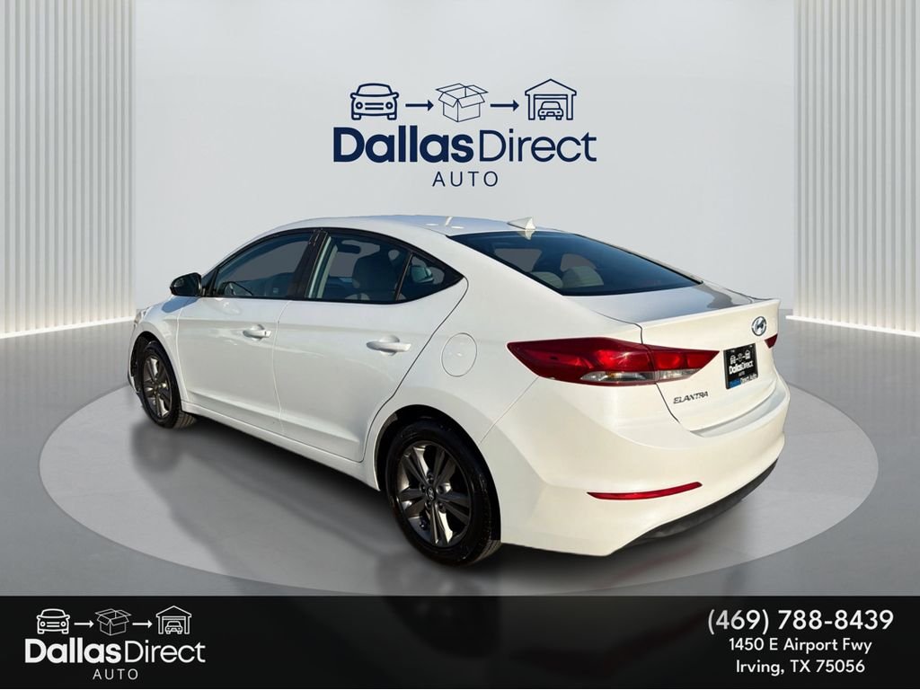Used 2017 Quartz White Pearl Hyundai SE image 8