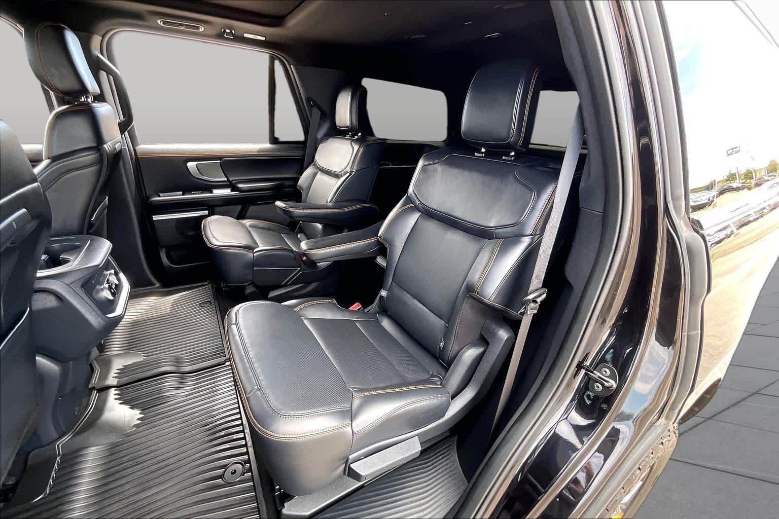 Used 2025 Agate Black Metallic Ford Tremor image 20