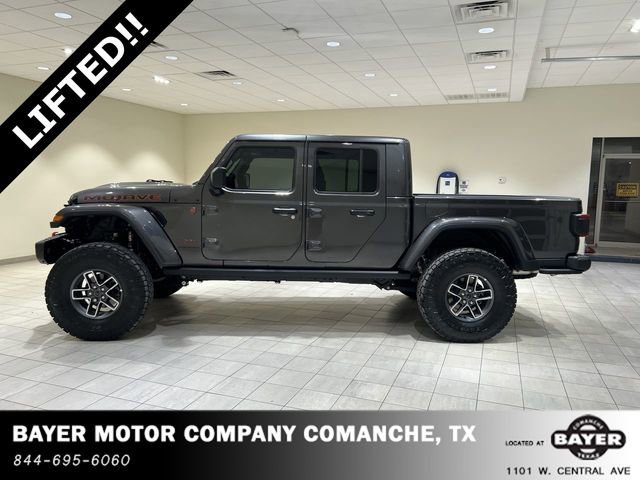 Used 2025 Gray Jeep Mojave X image 2