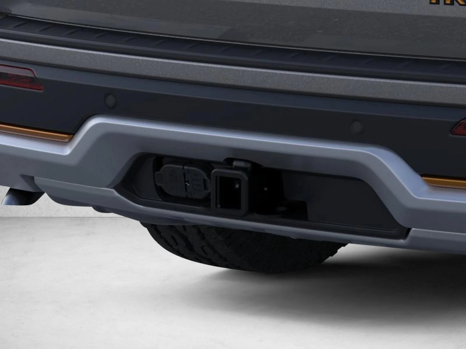 New 2026 Carbonized Gray Metallic Ford Tremor® image 23
