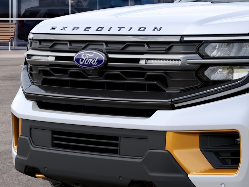 New 2027 Star White Metallic Tri-Coat Ford Tremor® image 17