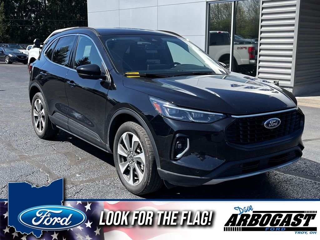 2023 Ford Escape Platinum