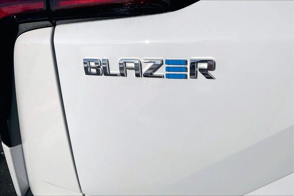 2025 Chevrolet Blazer EV LT - Photo 11