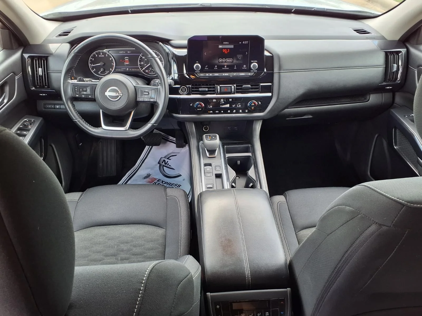 Used 2024 Silver Nissan SV image 11