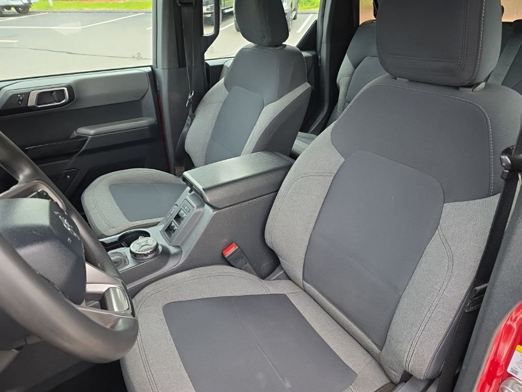 Used 2021 Red Ford Base image 18