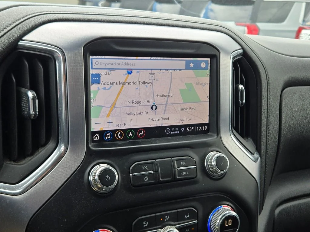 Used 2022 Gray GMC SLT image 23