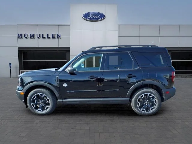 New 2026 Shadow Black Ford Outer Banks® image 8