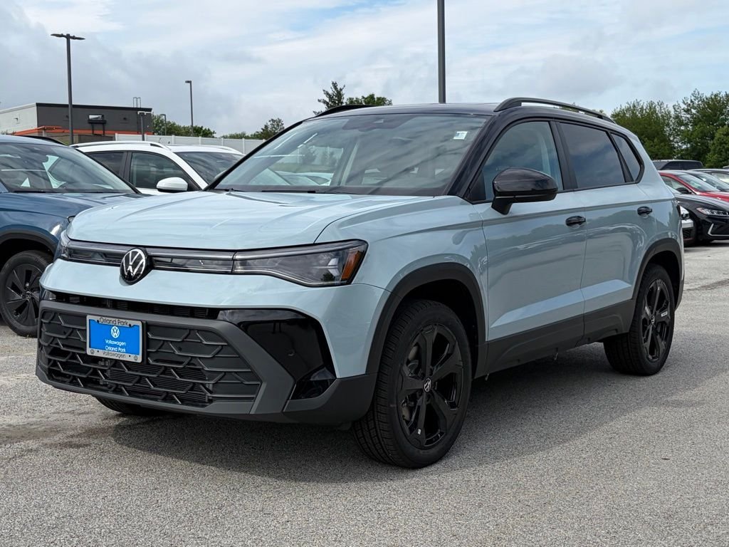 New 2026 Monument Gray W/Deep Black Roof Volkswagen 1.5T SE Black image 2