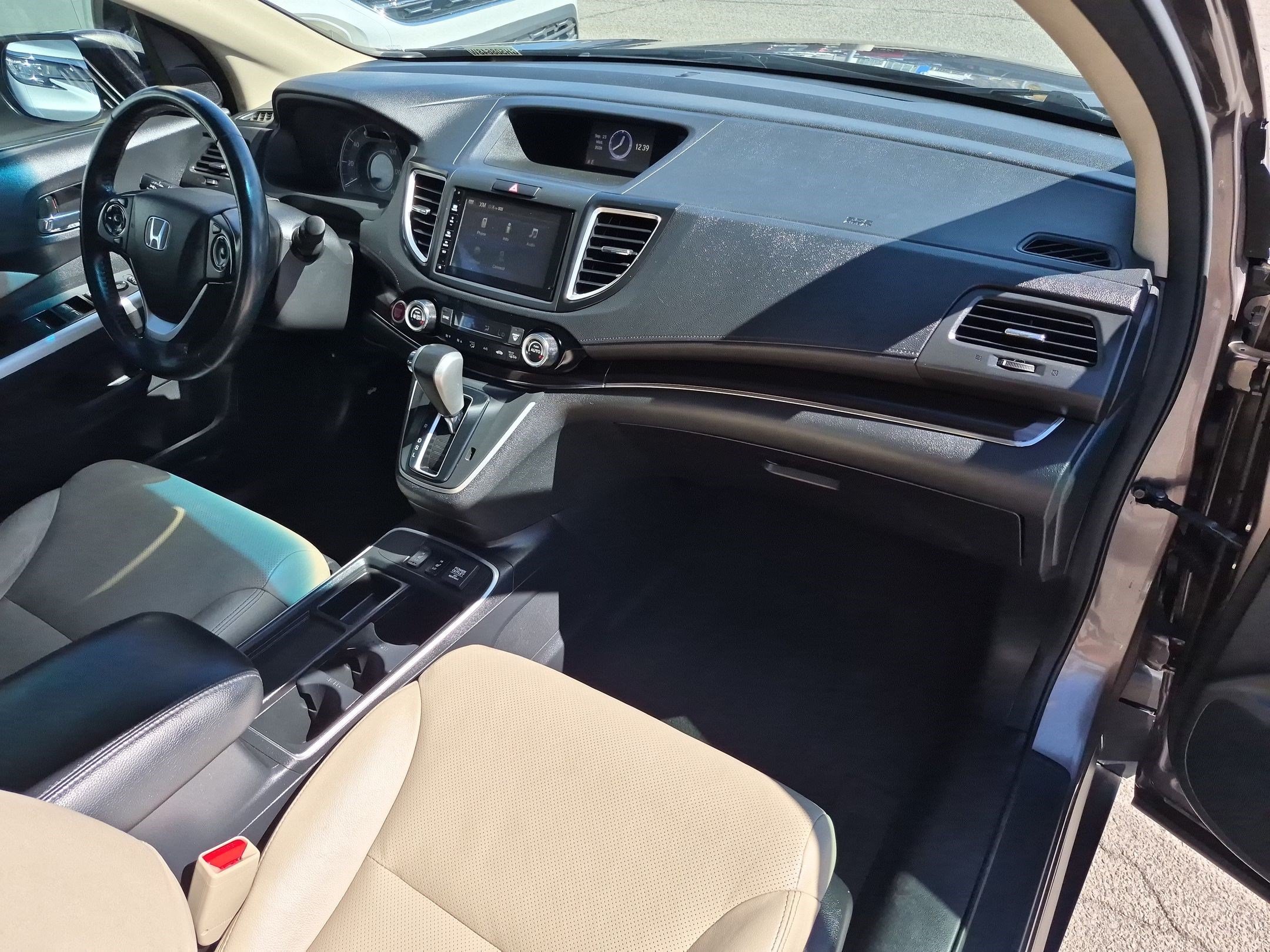Used 2016 Brown Honda EX-L image 31