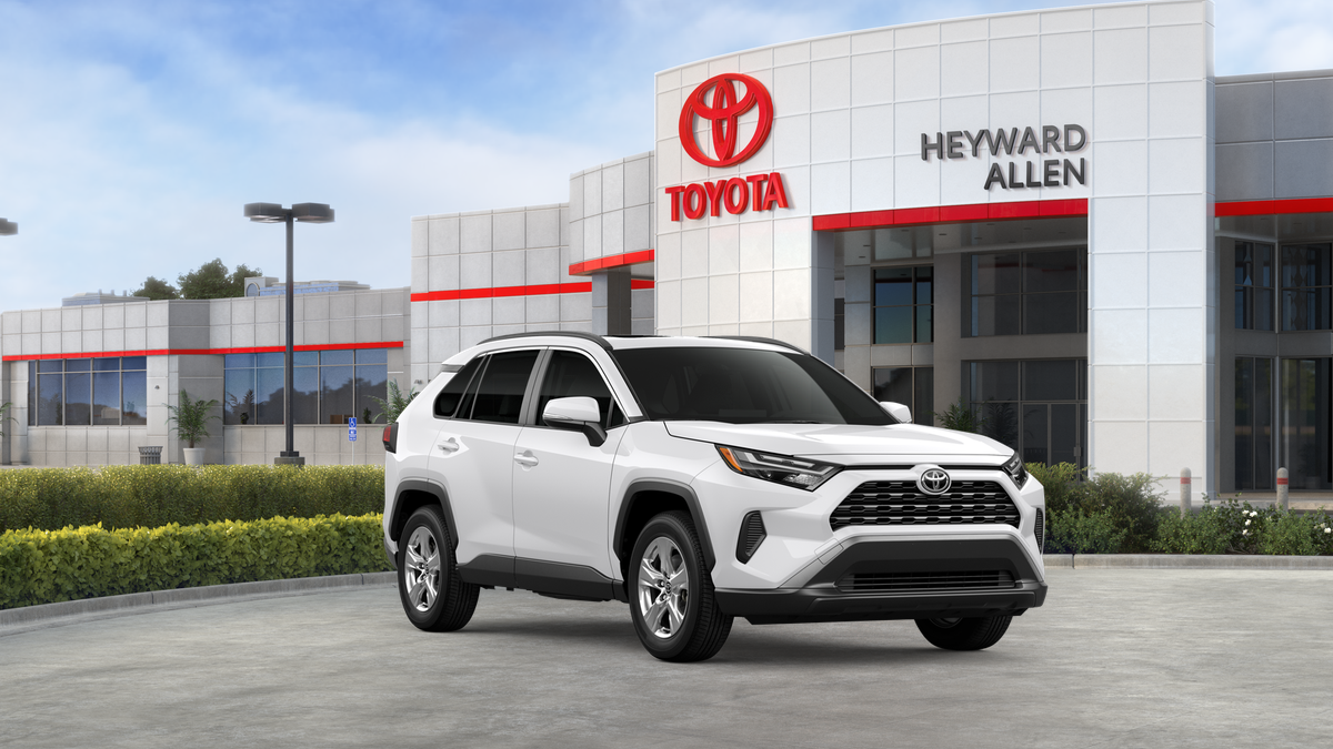 New 2025 Ice Cap Toyota XLE image 37