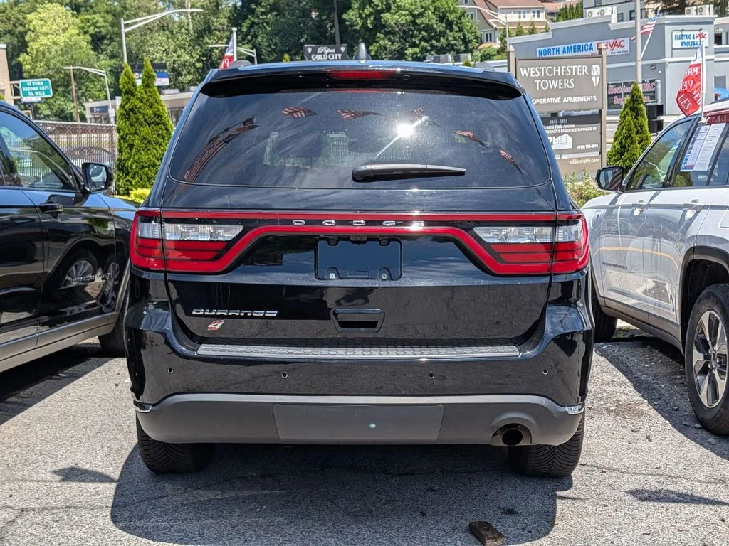Used 2019 Black Dodge SXT Plus image 6