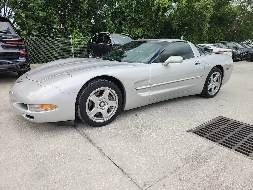 Used 1997 Sebring Silver (Met) Chevrolet Base image 1
