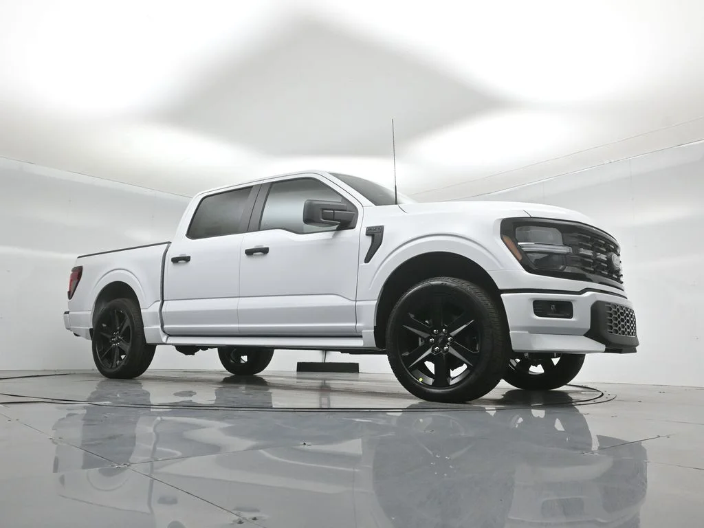 New 2026 Oxford White Ford STX image 3