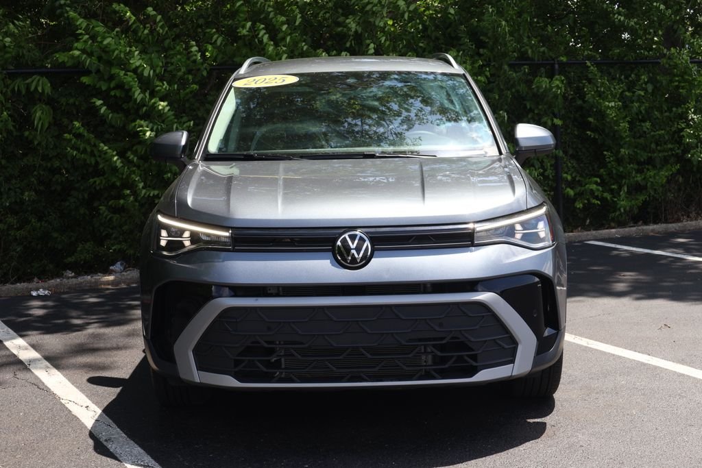 Used 2025 Gray Volkswagen 1.5T SE image 2