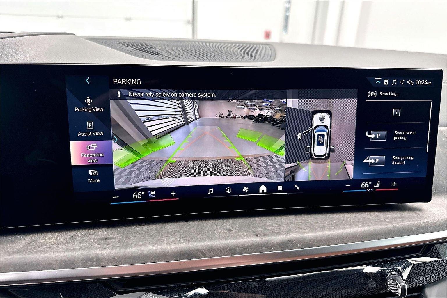 New 2026 Mineral White Metallic BMW xDrive50e image 18