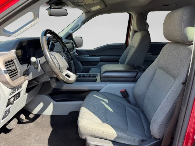 Used 2024  Ford XLT image 10