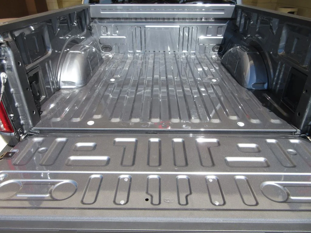 New 2026 Carbonized Gray Metallic Ford Lariat image 27