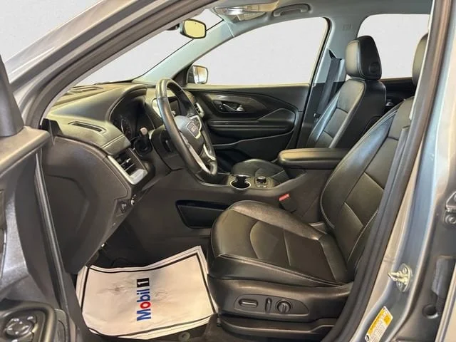 Used 2024 Sterling Metallic GMC SLT image 10