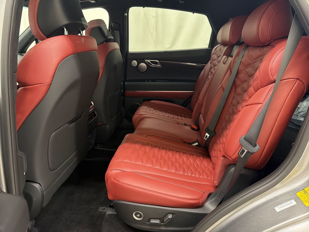 New 2026 Savile Silver Genesis 3.5T E-SC MHEV image 19
