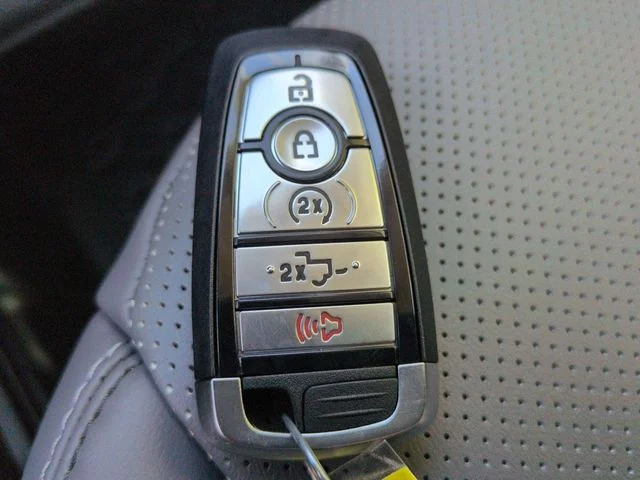 New 2026 Carbonized Gray Metallic Ford Badlands® image 26