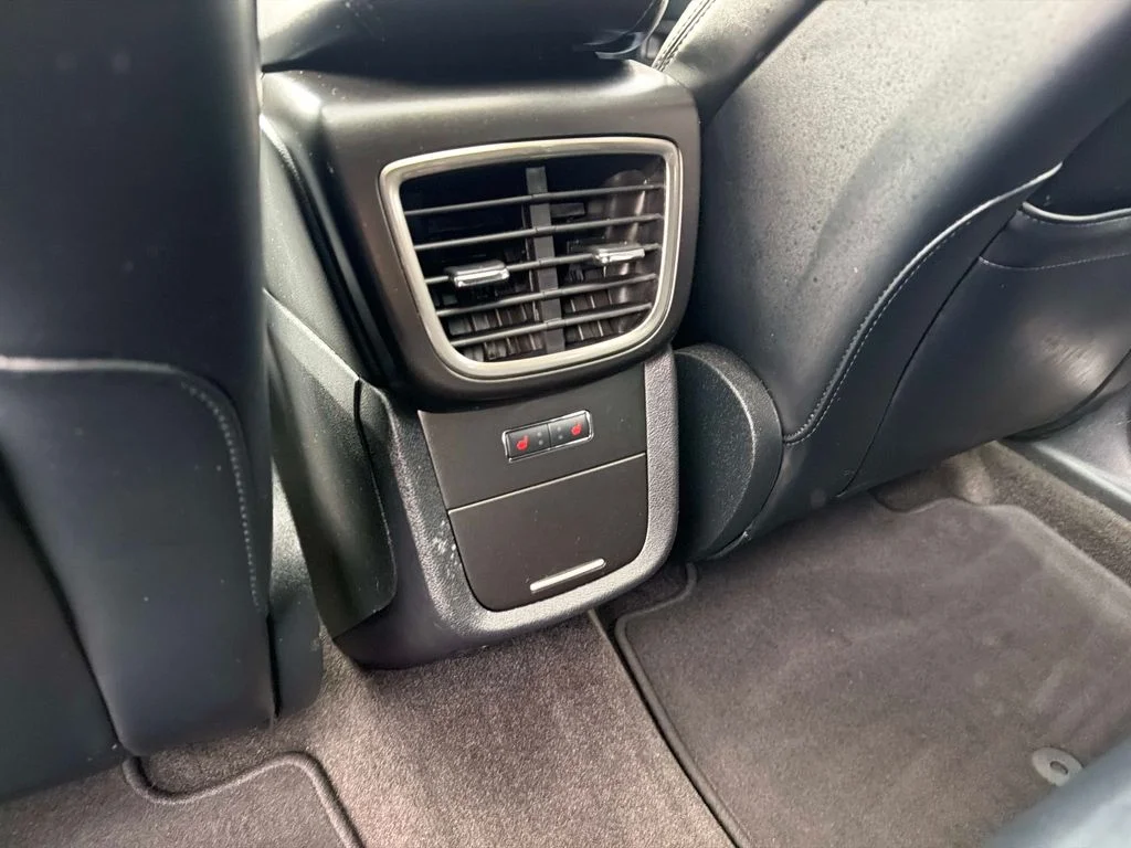 Used 2020 Blue Lincoln Reserve image 17