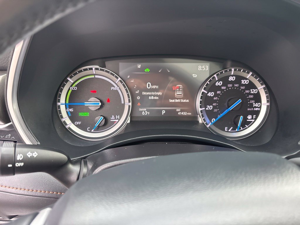 Used 2022 Beige Toyota Bronze Edition image 13