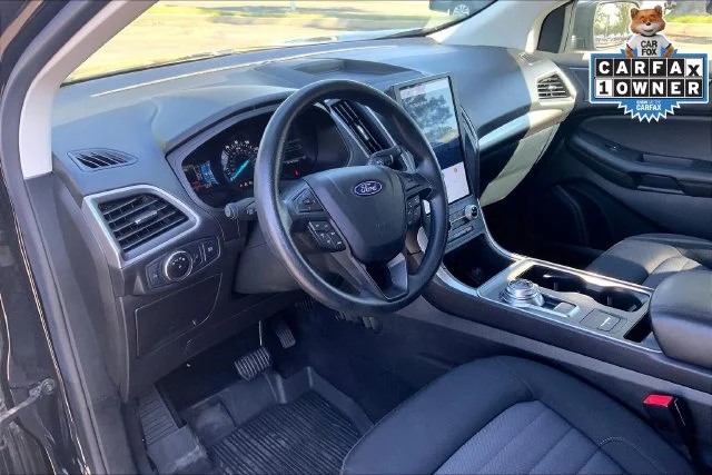 Used 2023 Black Metallic Ford SE image 13