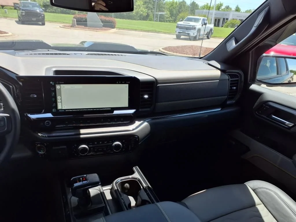 2023 Chevrolet Silverado 1500 ZR2 - Photo 13